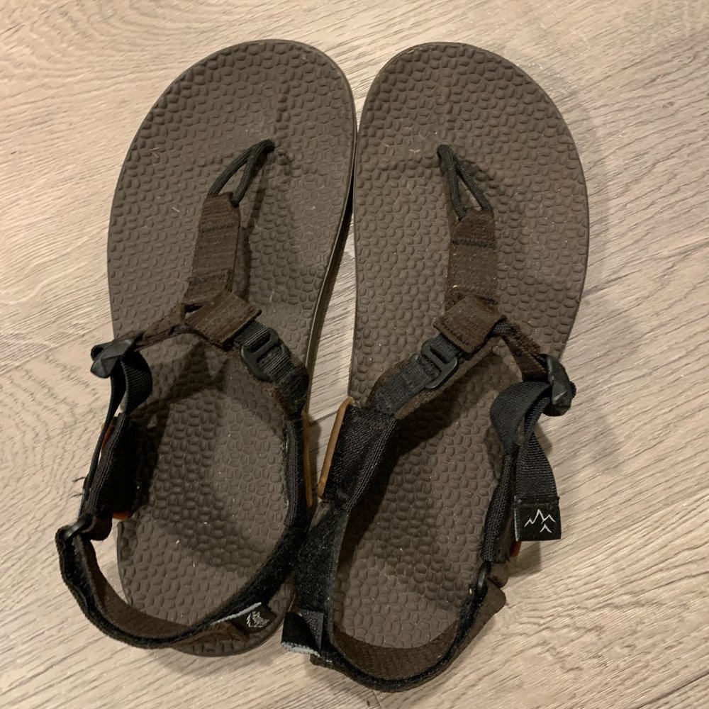 Bedrock Cairn Geo Sandals Vibram Mens 8 Womens 9 w/ 3D Footbed